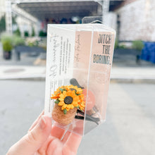 Load image into Gallery viewer, Sunflower Vent Clip Car Air Freshener Diffuser (Reusable): Random Scents