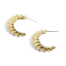 Load image into Gallery viewer, Gold Ripple Earrings: Gold