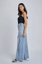 Load image into Gallery viewer, Wide Leg Jeans - Cello
