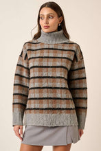 Load image into Gallery viewer, TURTLE NECK PLAID SWEATER
