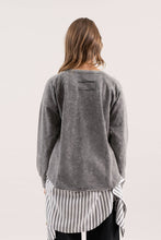 Load image into Gallery viewer, WASHED HENLEY RAGLAN  TOP: CHARCOAL
