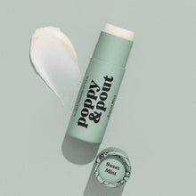 Load image into Gallery viewer, Poppy &amp; Pout - Lip Balm, Sweet Mint