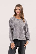 Load image into Gallery viewer, WASHED EXTENDED SHOULDER KNIT TOP: CHARCOAL