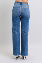 Load image into Gallery viewer, High Waisted V-Front WB Vintage Wash Straight Fit