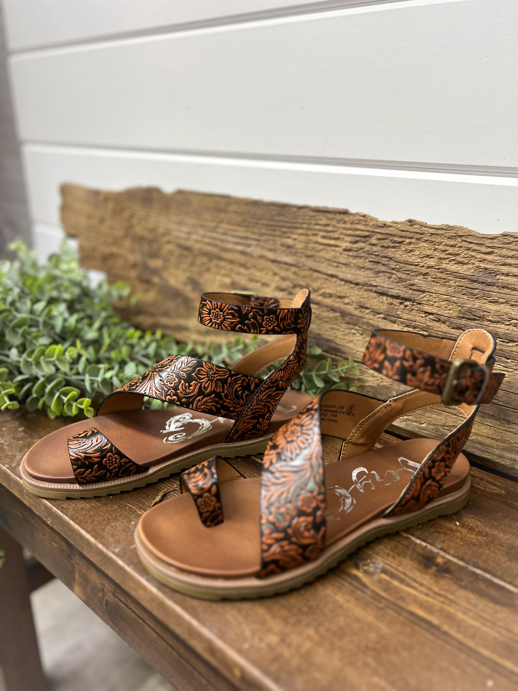 Steffy Tooled Sandals